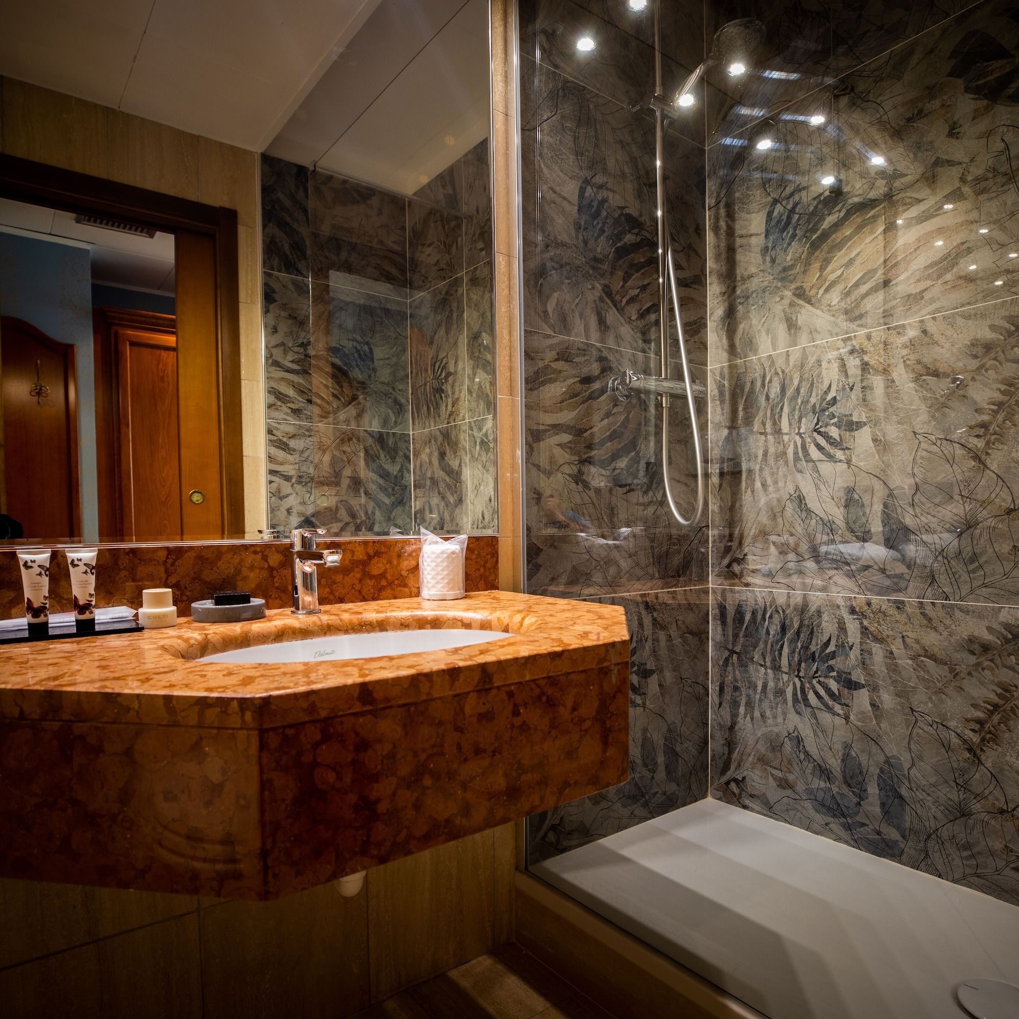 Hotel Palazzo Lovera - Cuneo - Badkamer