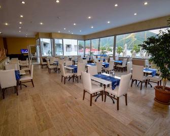 Hotel Marbas - İçmeler - Restaurant