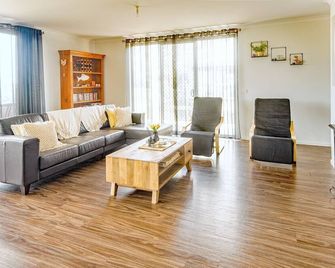 Bella Views Pet Friendly With Expansive Views - Mallacoota - Sala de estar