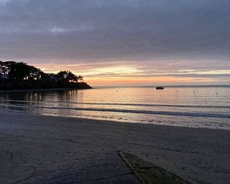 House entirely renovated, garden, 2mns from the beach by car, shops on foot - Pénestin - Playa