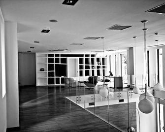 Sarroglia Hotel - Bucharest - Lobby