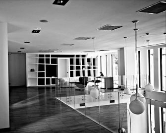 Sarroglia Hotel - Bukarest - Lobby