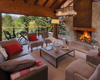 Huenú by Dot Boutique - Villa La Angostura