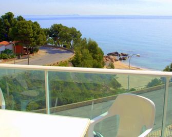 Rentalmar Gavina d'Or Apartamentos - Miami Platja - Balcony