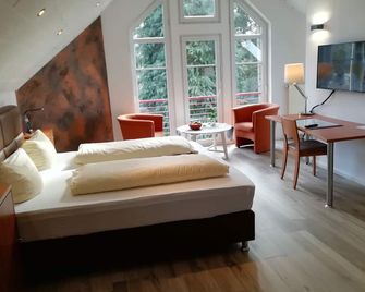 Waldhotel Forsthaus Remstecken - קובלנץ - חדר שינה