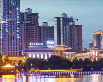 Ace International Hotel - Hanzhong - Outdoor view