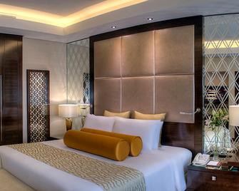 Crowne Plaza Dubai - Deira By IHG - דובאי - חדר שינה