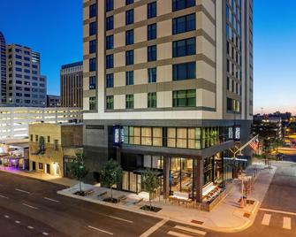 Hilton Garden Inn Austin University Capitol District - Austin - Building