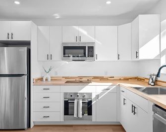 921 Apartment 2 - Fort Lauderdale - Kitchen