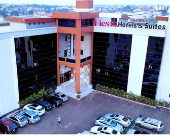 Fiesto Continental Hotel - Port Harcourt - Edificio
