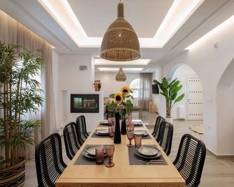 Archetypo Villas and Suites - Naxos - Dining room