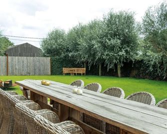 Holiday Home in Moorslede With Pool and Jacuzzi - Moorslede - Pátio
