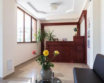 Hotel Fantasy Beach - Sveti Vlas - Vastaanotto