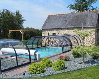 Le ruset - Saint-Donan - Piscina