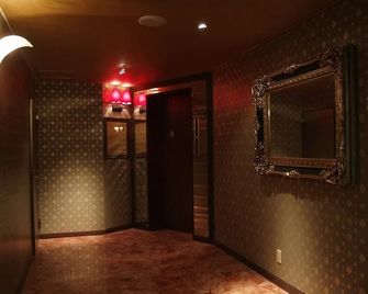 Hotel Mint Osaka Airport - Ikeda - Pasillo