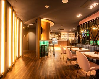 Hotel Indigo Madrid - Gran Via By IHG - Madrid - Bar