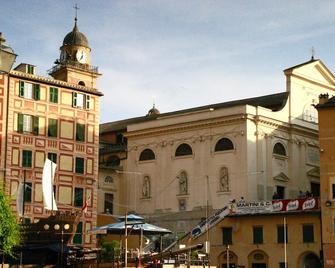 A house overlooking the sea in front of the most beautiful sunset in Paradise Gulf - Camogli - Building