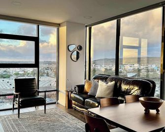 Lux Condo San Ysidro Border - Tijuana