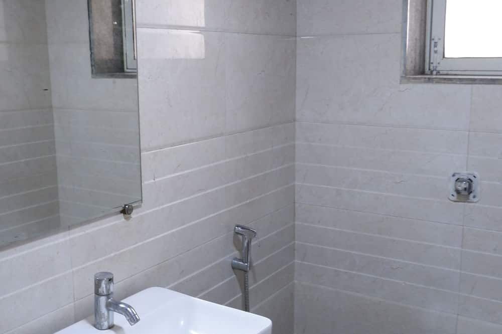 Hotel Artusinn midc andheri east