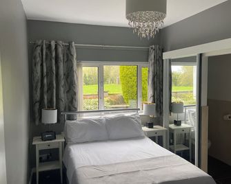 Elagh View Bed & Breakfast - Londonderry - חדר שינה