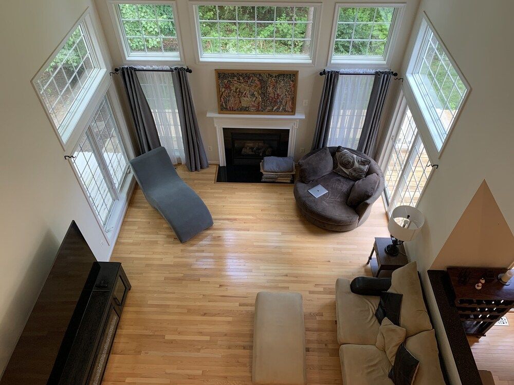 Waterfront Cheerful 6 BR Home with Private Pier
