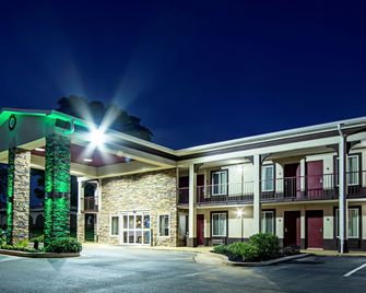 Red Roof Inn & Suites Greenwood, SC - Greenwood - Edificio