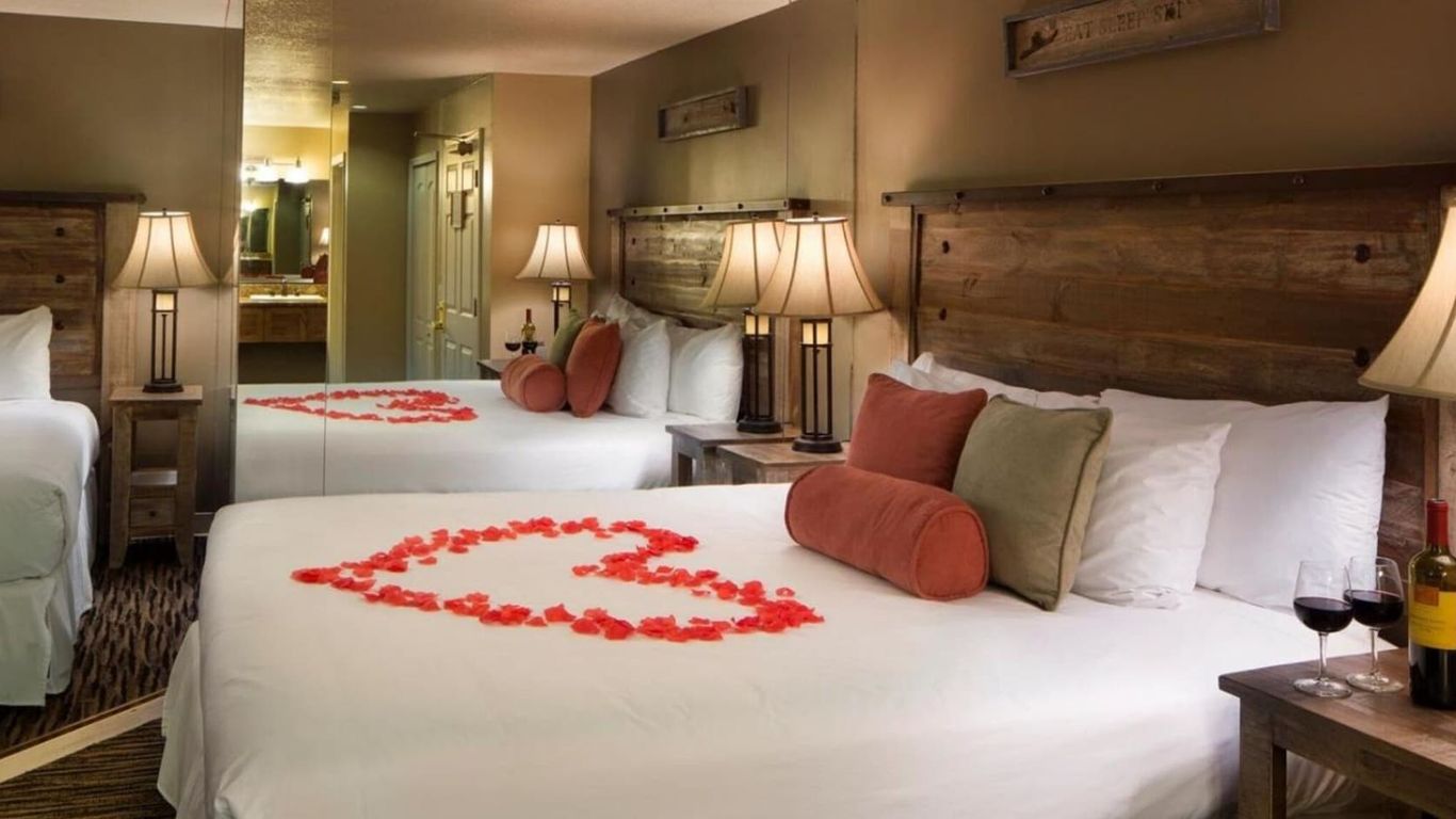 Postmarc Hotel and Spa Suites