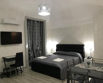 B&B Etnea Palace - Catania - Bedroom