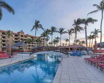 On the beach, 2 BD suite. Retreat to the villa enjoying warmth and relaxation. - San José del Cabo - Pool