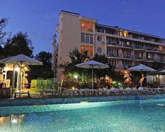 Hotel Central - Несебр - Басейн