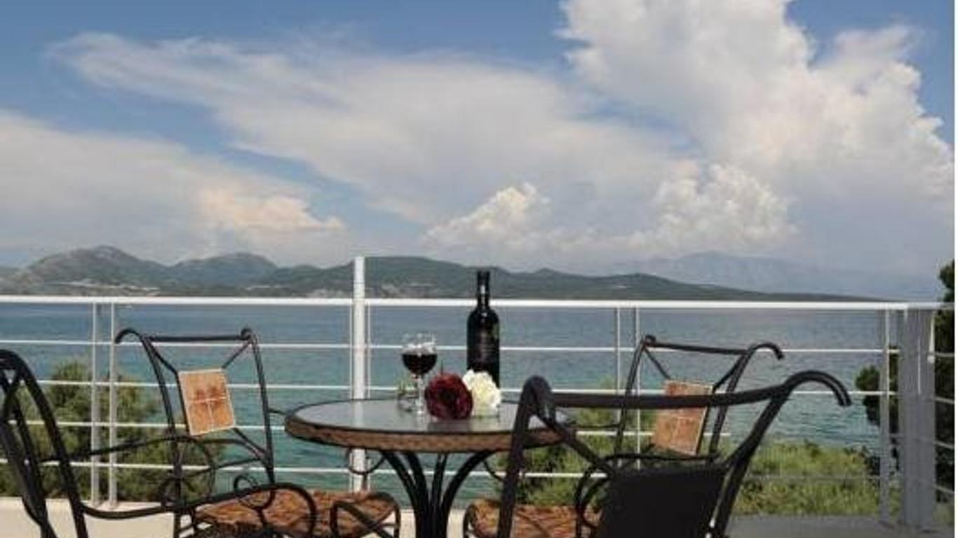 Agnadi Suites