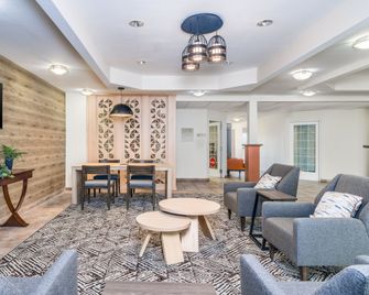 Candlewood Suites San Antonio Nw Near Seaworld By IHG - San Antonio - Lounge