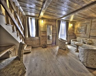 Le Miramonti Hotel Restaurant & Wellness - La Thuile - Living room