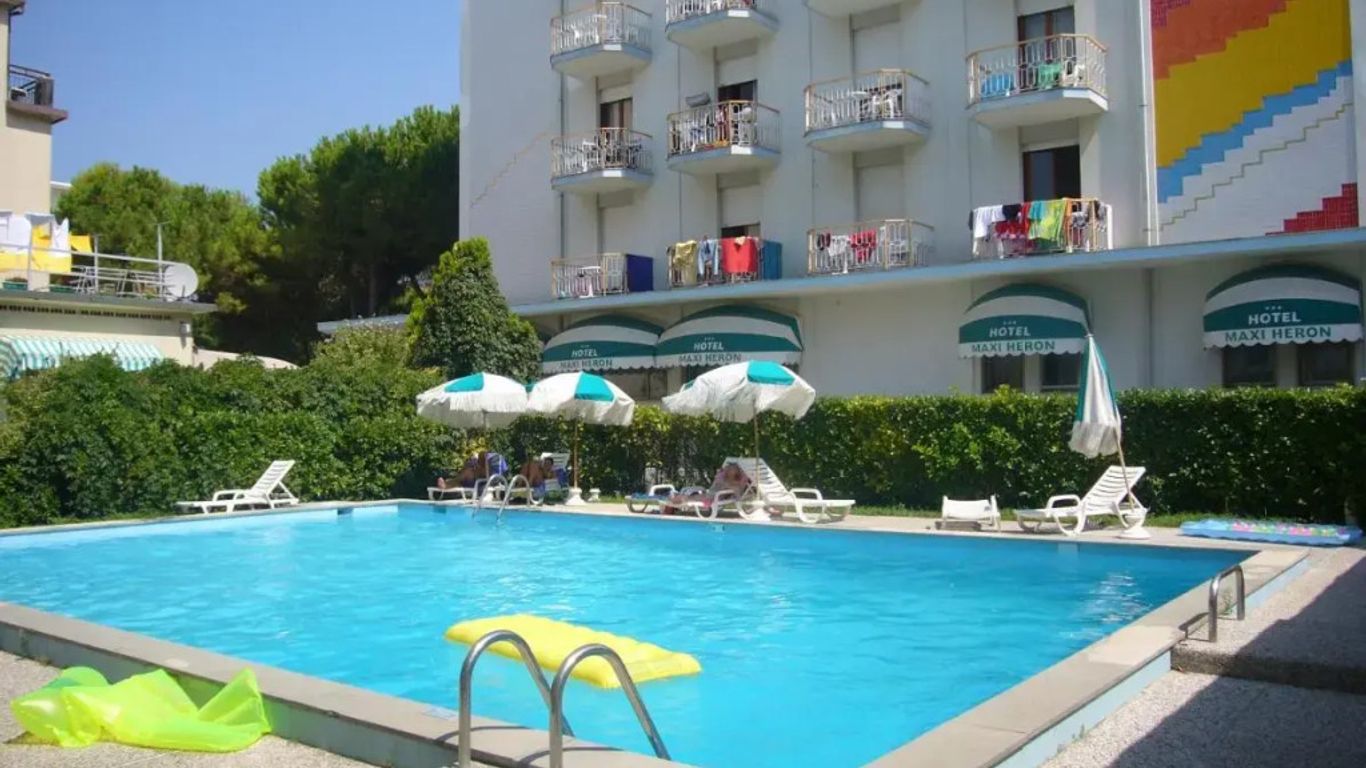 هوتل ماكسي هيرون