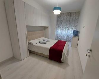 Lovely Central Apartment - Pescara - Bedroom