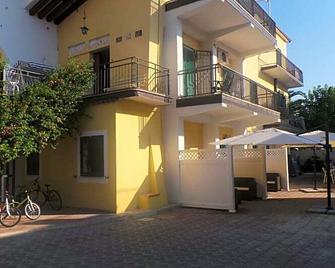 B&B Villa Lisa - Corigliano Calabro - Edificio