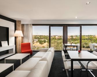 Hilton Madrid Airport - מדריד - סלון