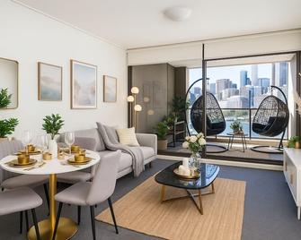 Private 2 Levels Ensuite Darling Harbour Icc - Sydney - Living room