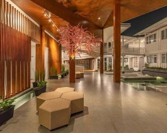 Kontena Hotel - Batu - Salónek