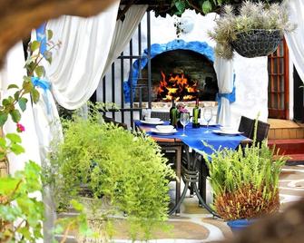 Athenian Villa - Caledon - Patio
