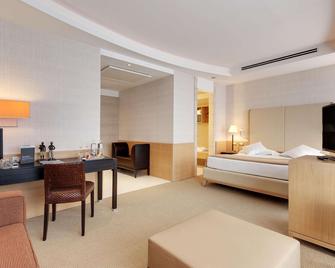 Precise House Mantegna Roma - Rome - Bedroom