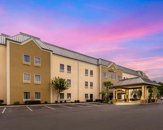 Comfort Suites At the University - Conway - Edificio