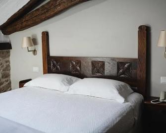 Hotel Rural Latorrién De Ane - Mues - Habitación