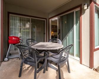 Ramona Country Living! 4 Relaxing Units w/ Pool Access & Full Kitchen! - Ramona - Patio