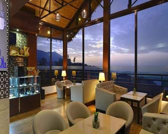 Fortune Park Moksha - Member Itc Hotel Group - Dharamshala - Restaurant