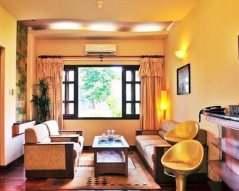 Ky Hoa Hotel Saigon - Ho Chi Minh City - Living room