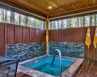 Black Bear Lodge - South Lake Tahoe
