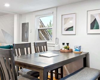 Peaceful 1br | Reading Nook | Near Portland - Westbrook - Comedor