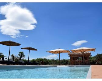 JAVEA guest house with swimming pool 2 steps from Roses - Palau-saverdera - Piscina