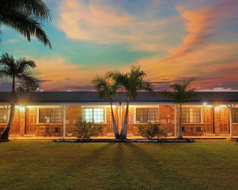 코루와타 홈스테드 모텔 - 보로렌 - 건물